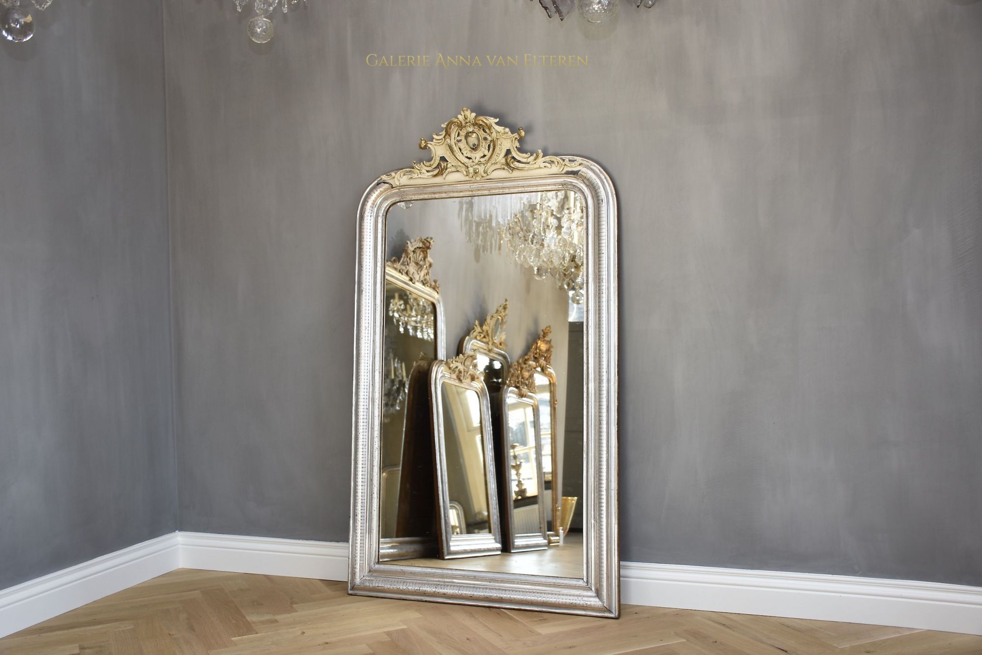 French 19th Century Gold Gilt Louis Philippe Mirror with Crest