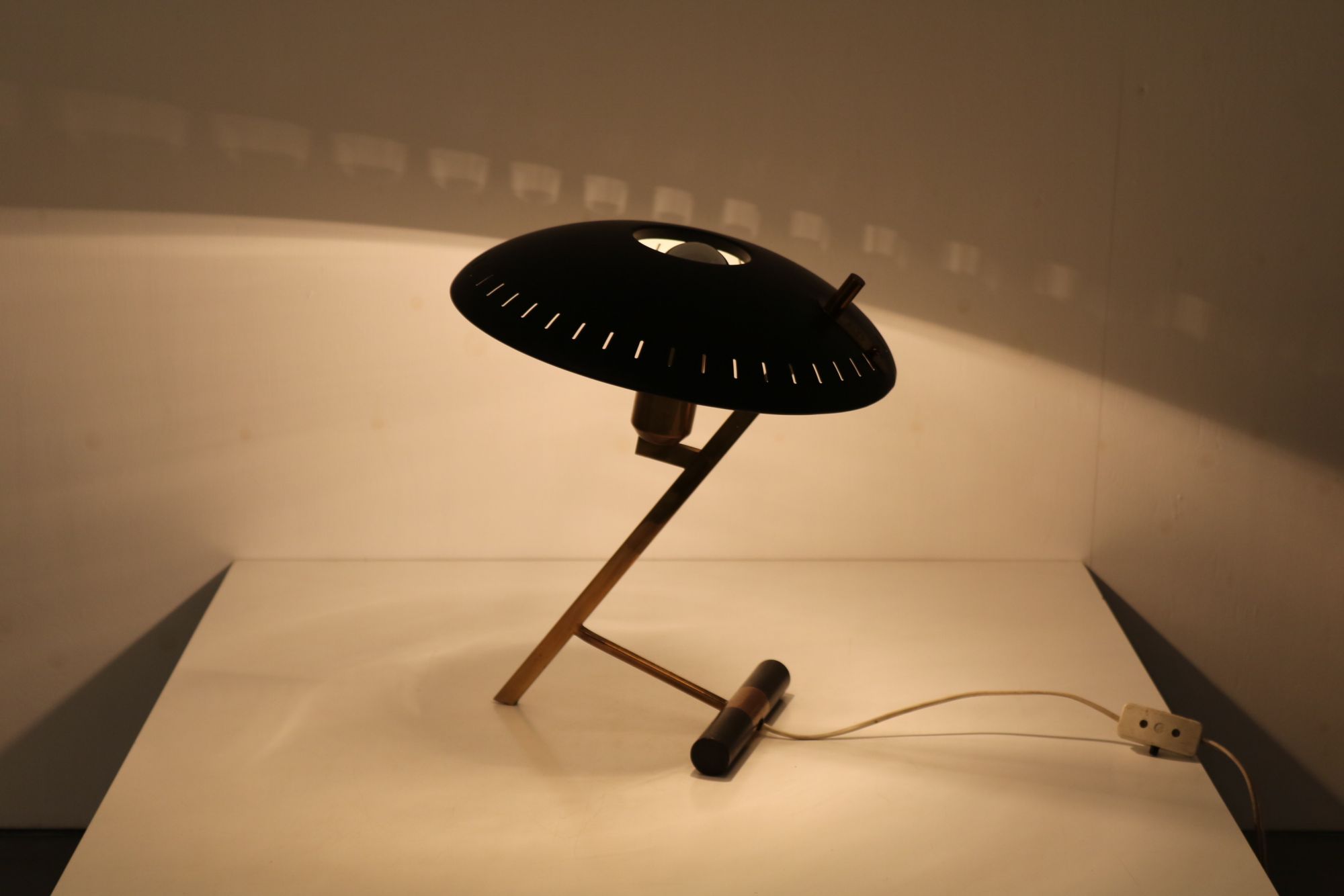 philips carl study lamp