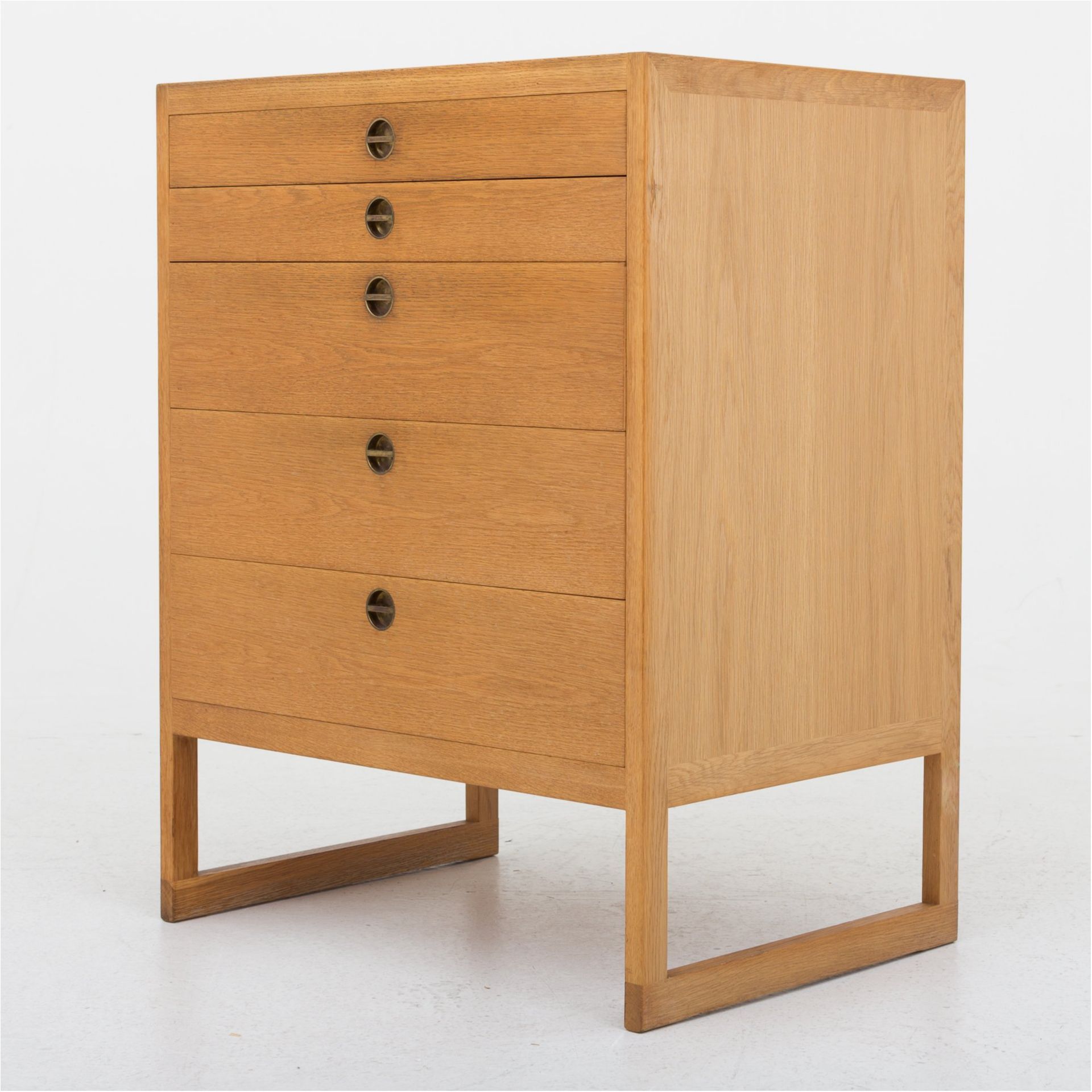 BM 59 Chest of drawers in oak