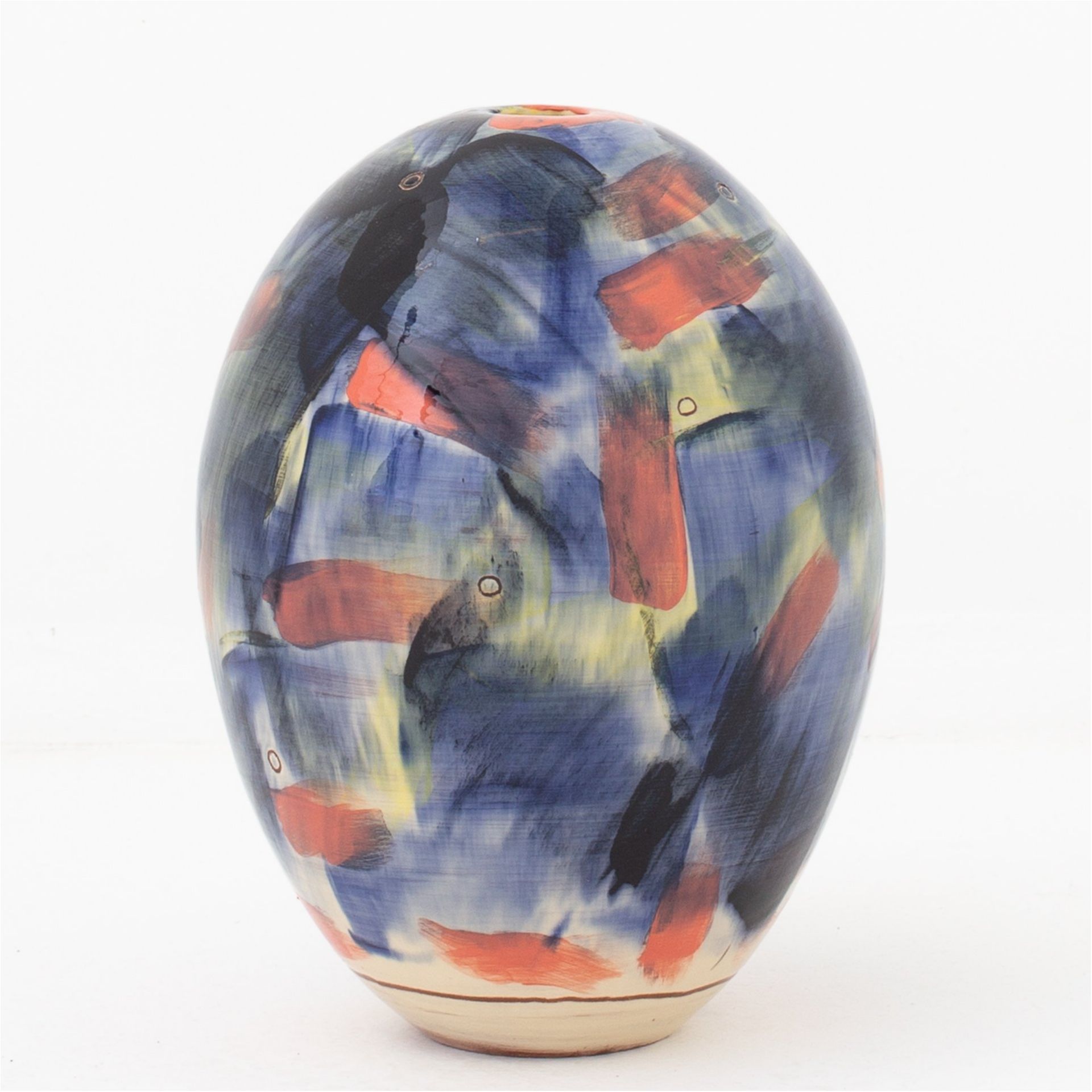 Eggshaped vase in pottery