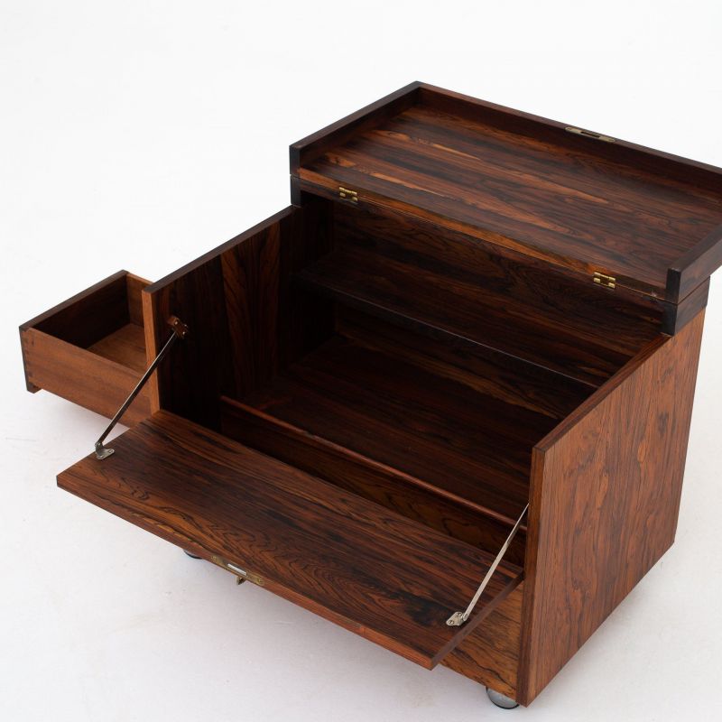 Barchest in rosewood