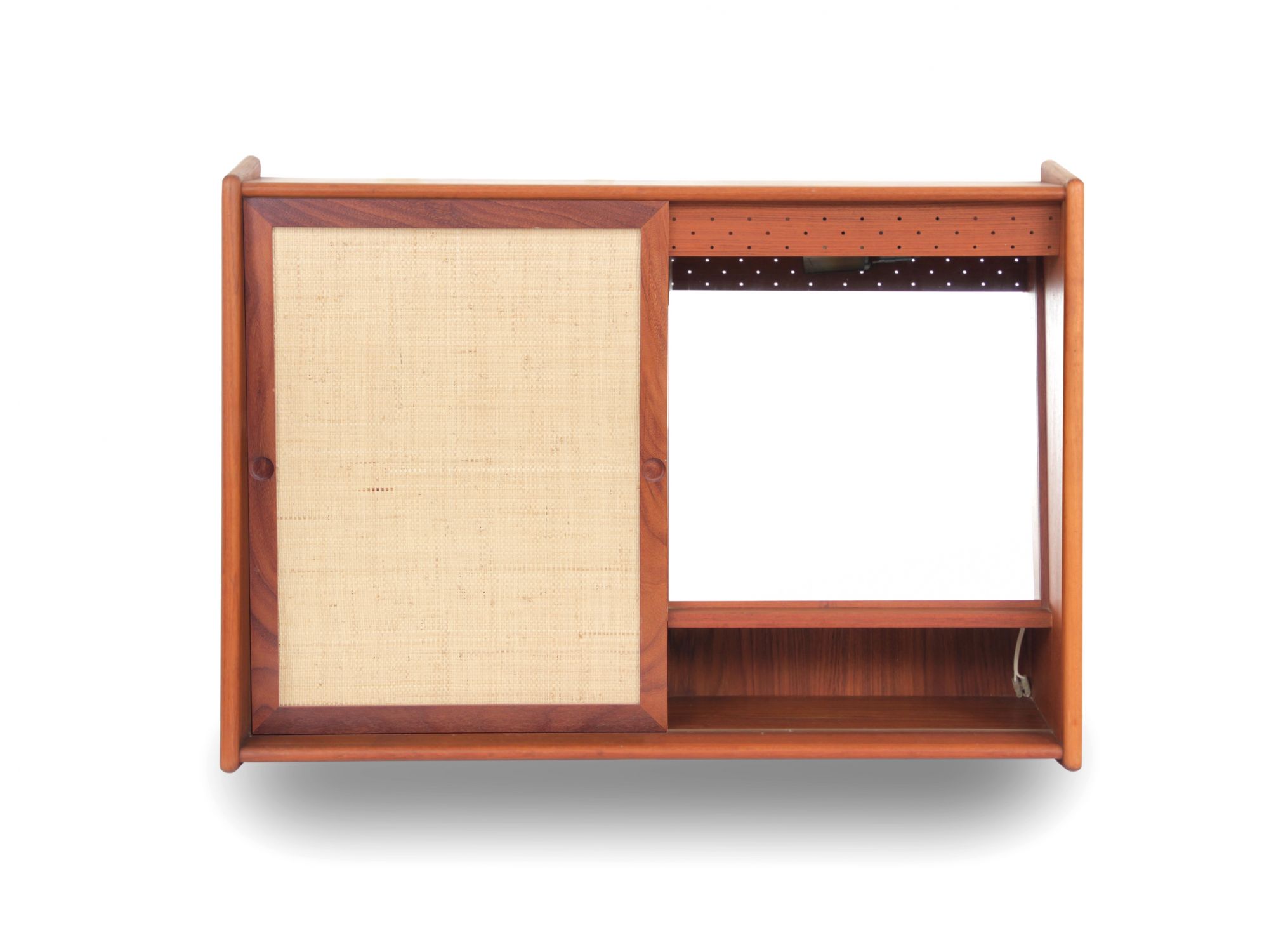 https://artorigo.com/ao_products/30215/l/furniture-cabinets-1960-1969-scandinavian-galerie-m%C3%B8bler--191583.jpg