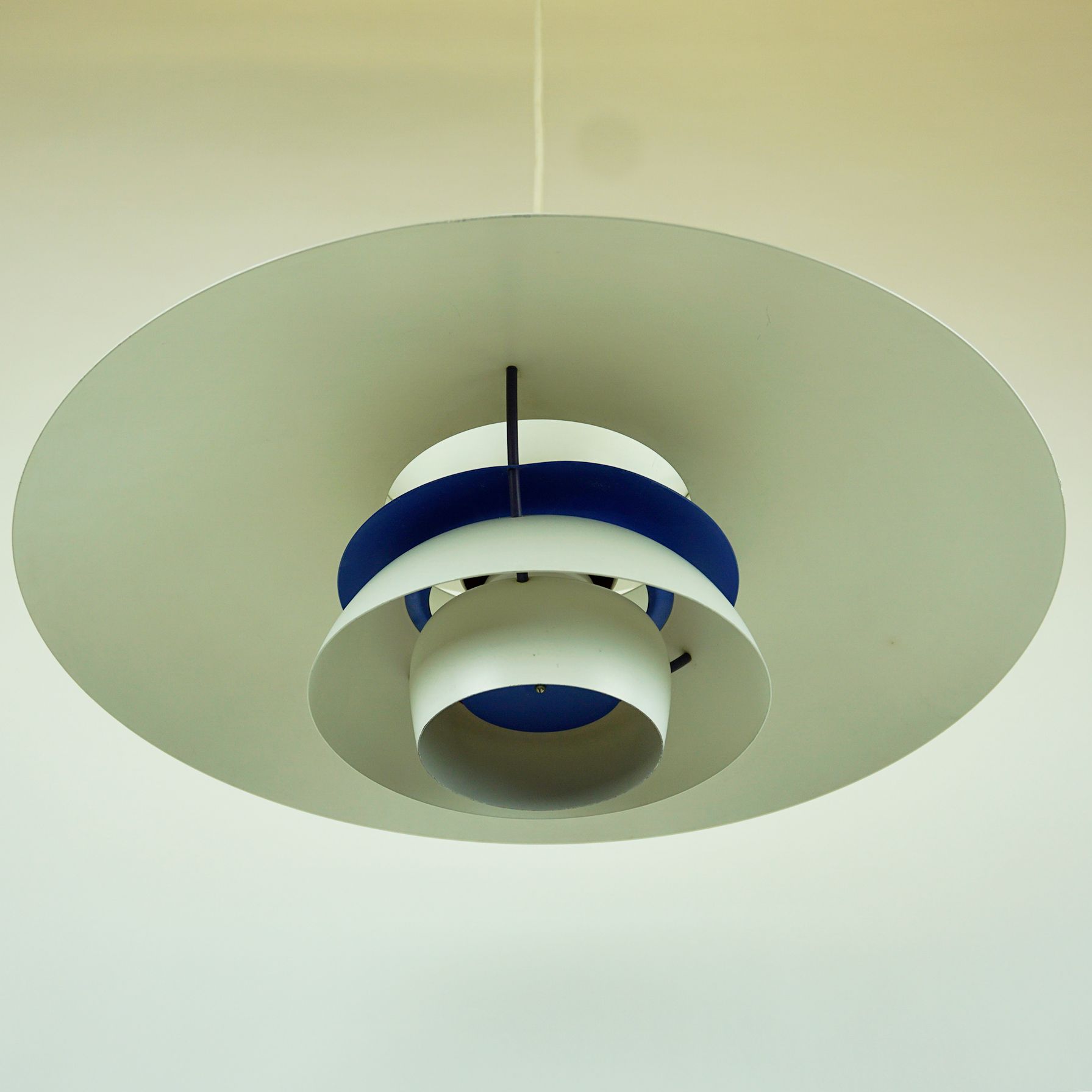 Louis Poulsen Modern White PH5 Pendant Light by Poul Henningsen