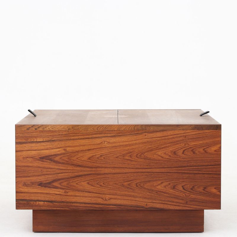 'Fennia' Coffee table/bar